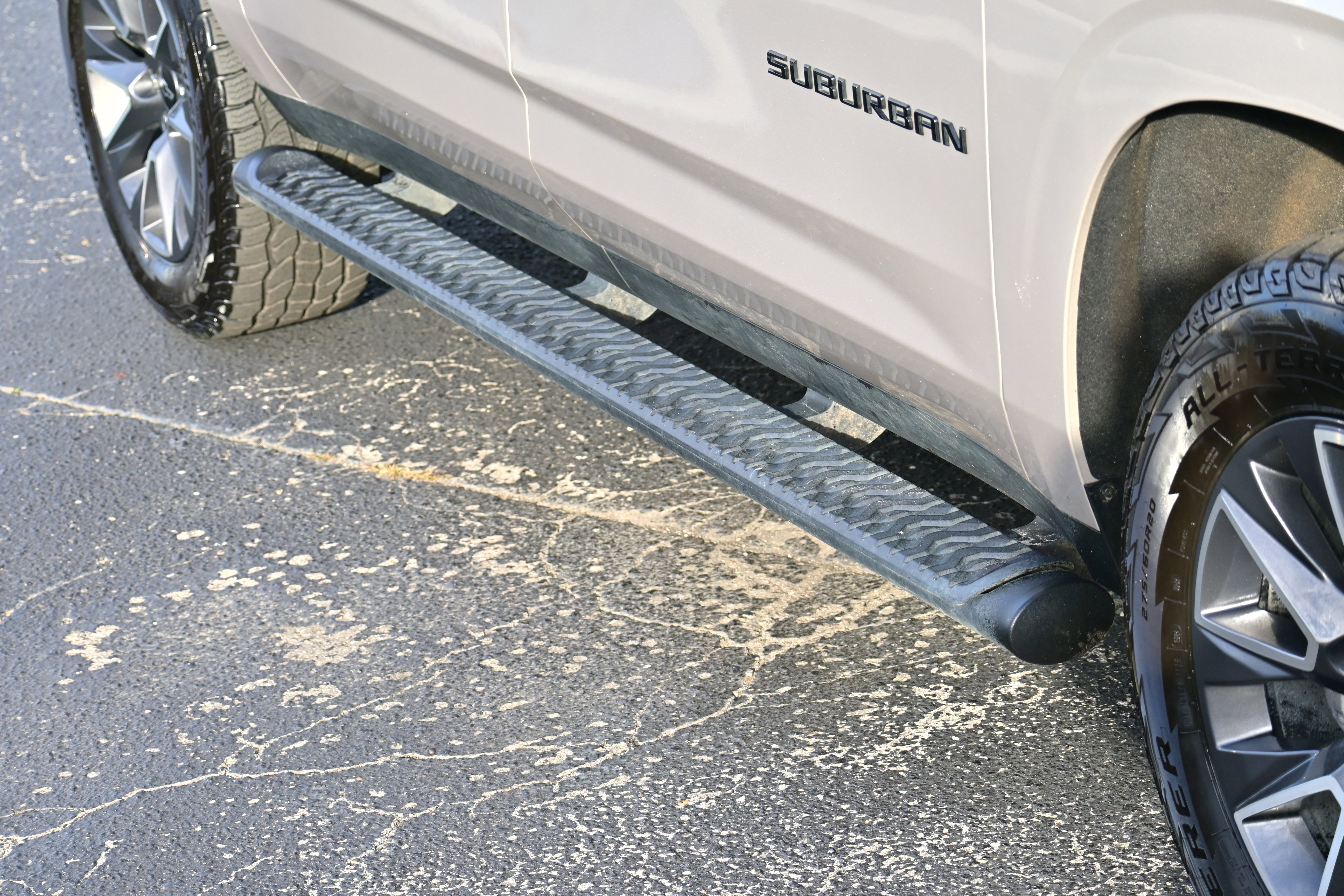 Used 2022 Chevrolet Suburban Z71 image 24