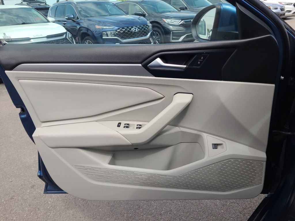 Used 2019 Volkswagen Jetta SE FWD image 28