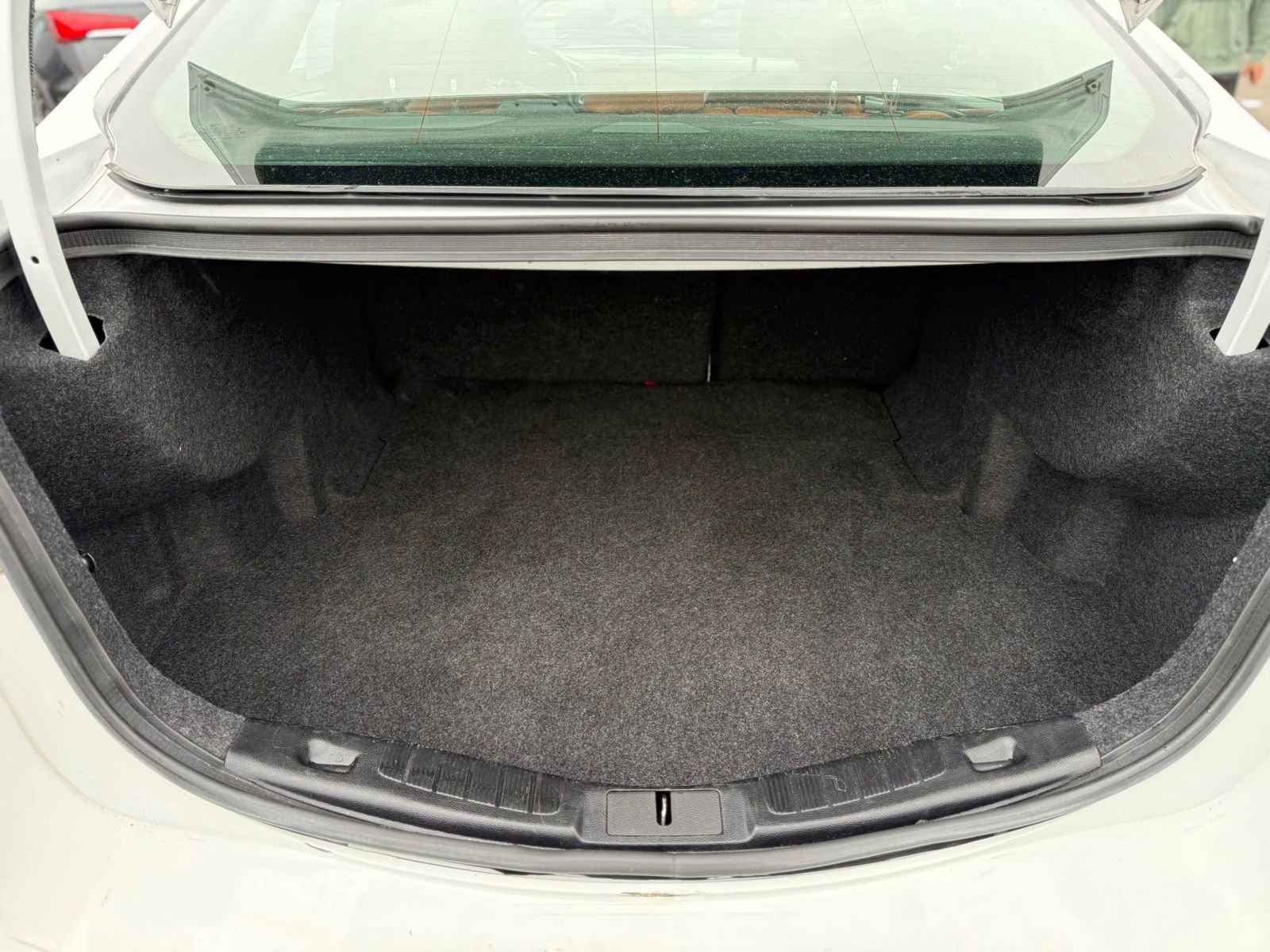 Used 2020 Ford Fusion Titanium image 14