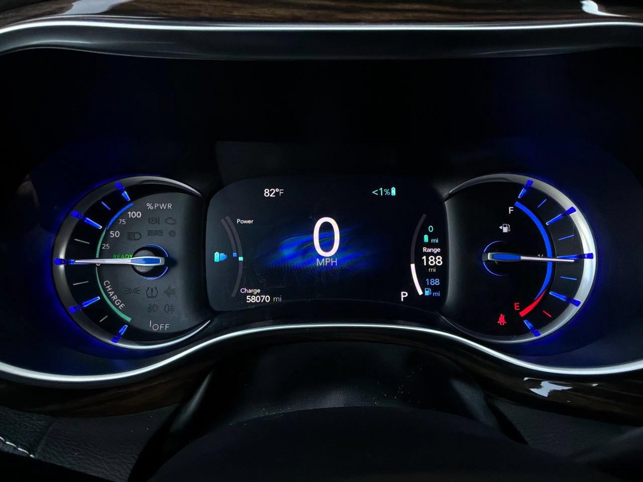Used 2023 Chrysler Pacifica Limited FWD image 52