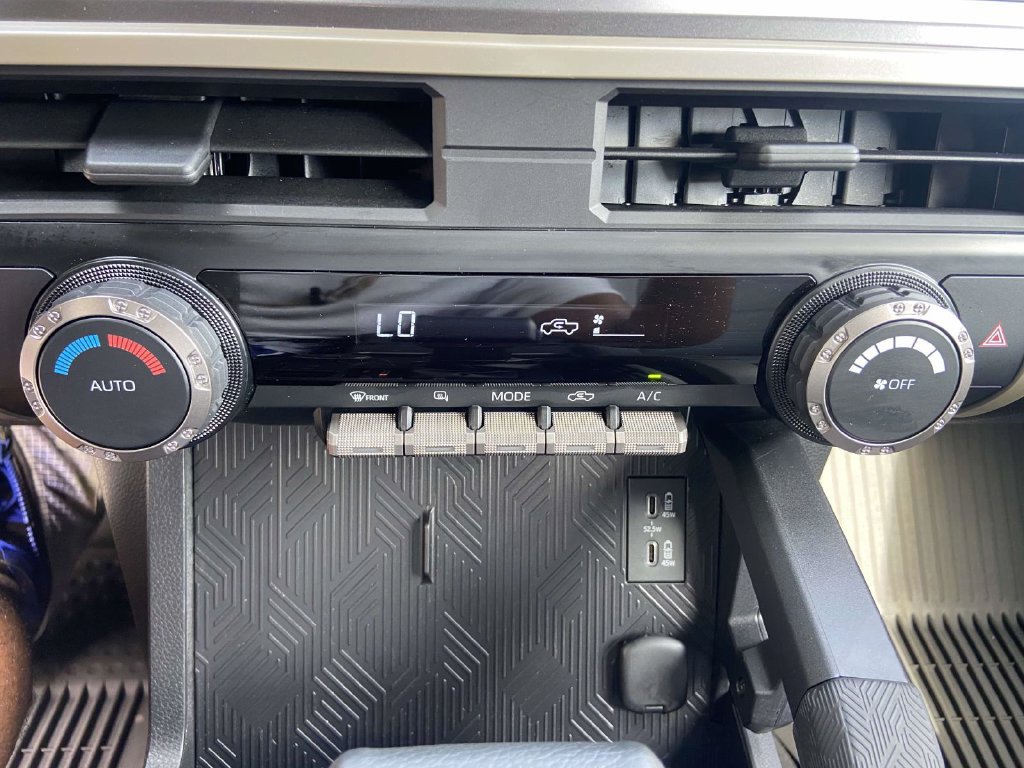 Used 2025 Toyota Tacoma TRD Sport RWD image 20