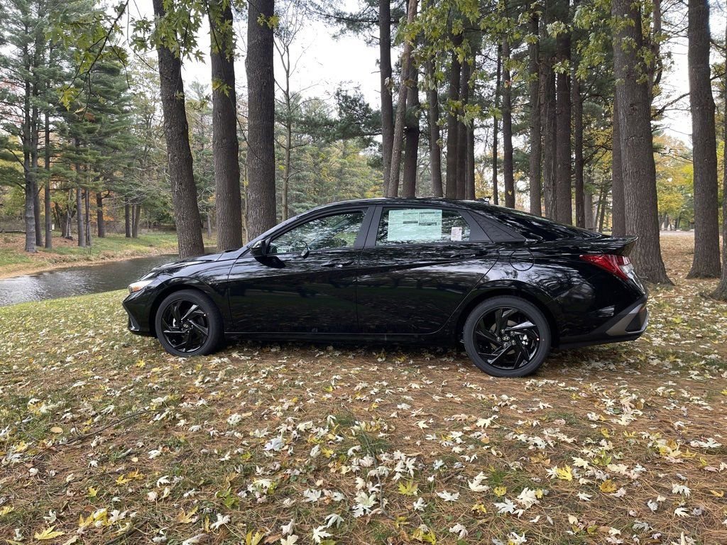 New 2026 Hyundai Elantra Sport video 2