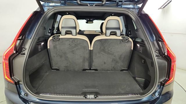 New 2026 Volvo XC90 B6 Plus w/ Protection Package Premier AWD/4WD image 42