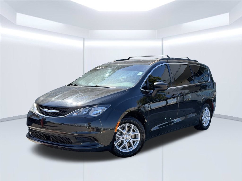 Used 2021 Chrysler Voyager Lxi