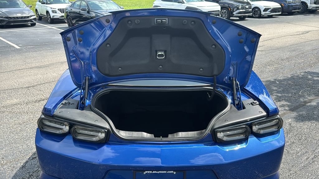 Used 2022 Chevrolet Camaro LT w/ Technology Package RWD image 11