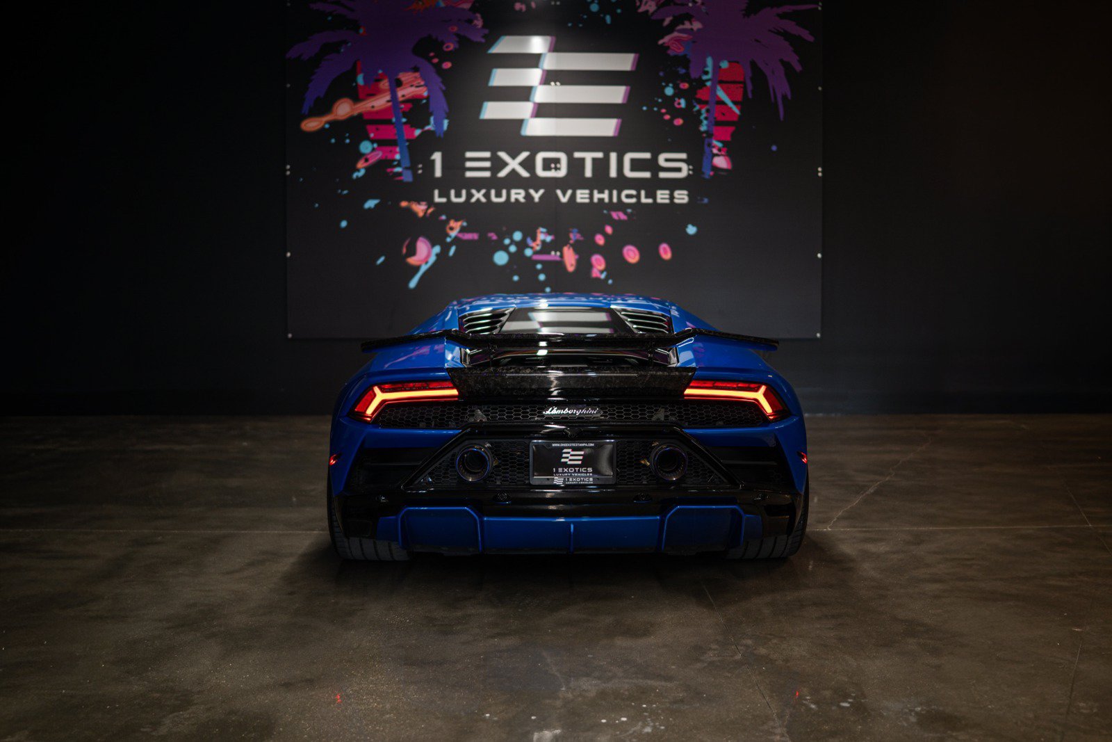 Used 2021 Lamborghini Huracan EVO RWD image 5