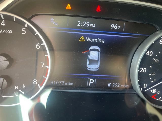 Used 2017 Nissan Maxima Platinum FWD image 4