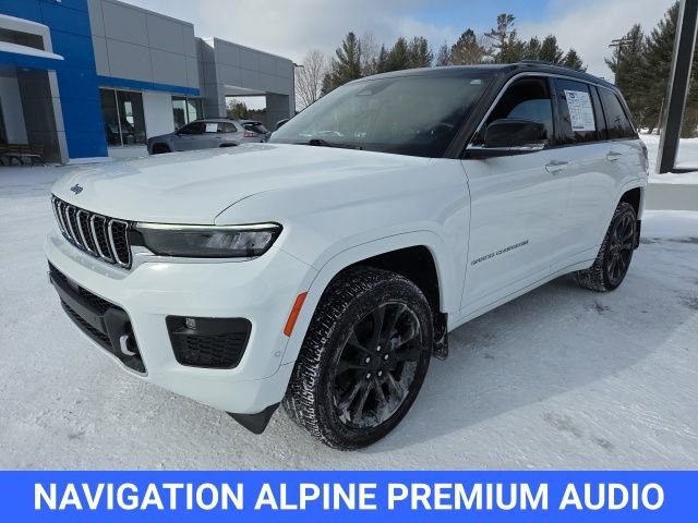 Used 2023 Jeep Grand Cherokee Overland w/ Luxury Tech Group IV image 4