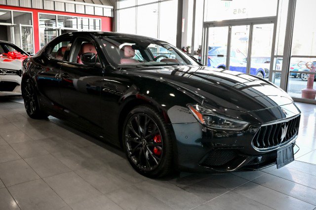 Used 2022 Maserati Ghibli Modena Q4 image 3