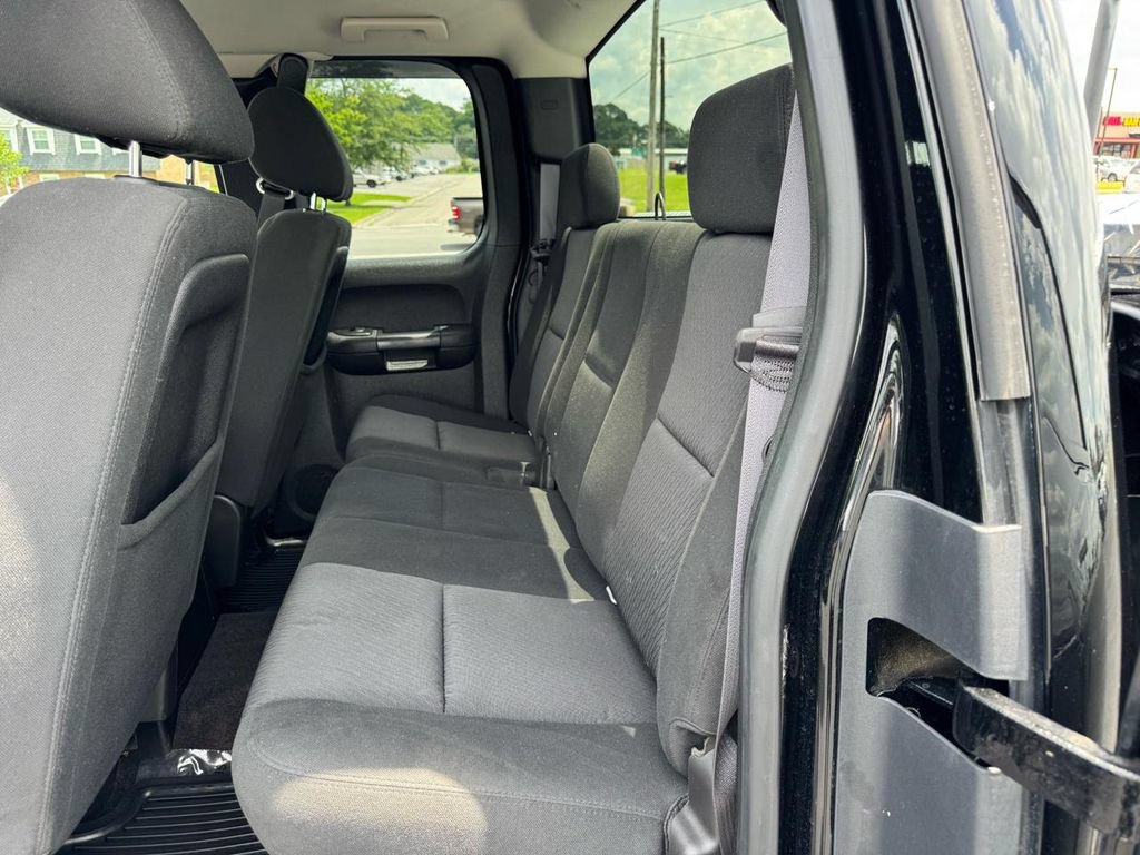 Used 2011 Chevrolet Silverado 1500 LT w/ All-Star Edition AWD/4WD image 15