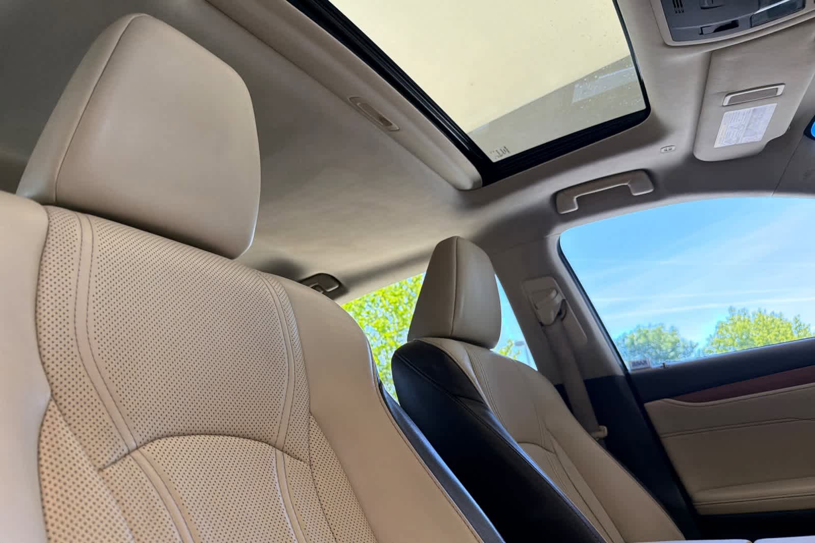 Used 2016 Lexus RX 350 AWD w/ Premium Package image 18