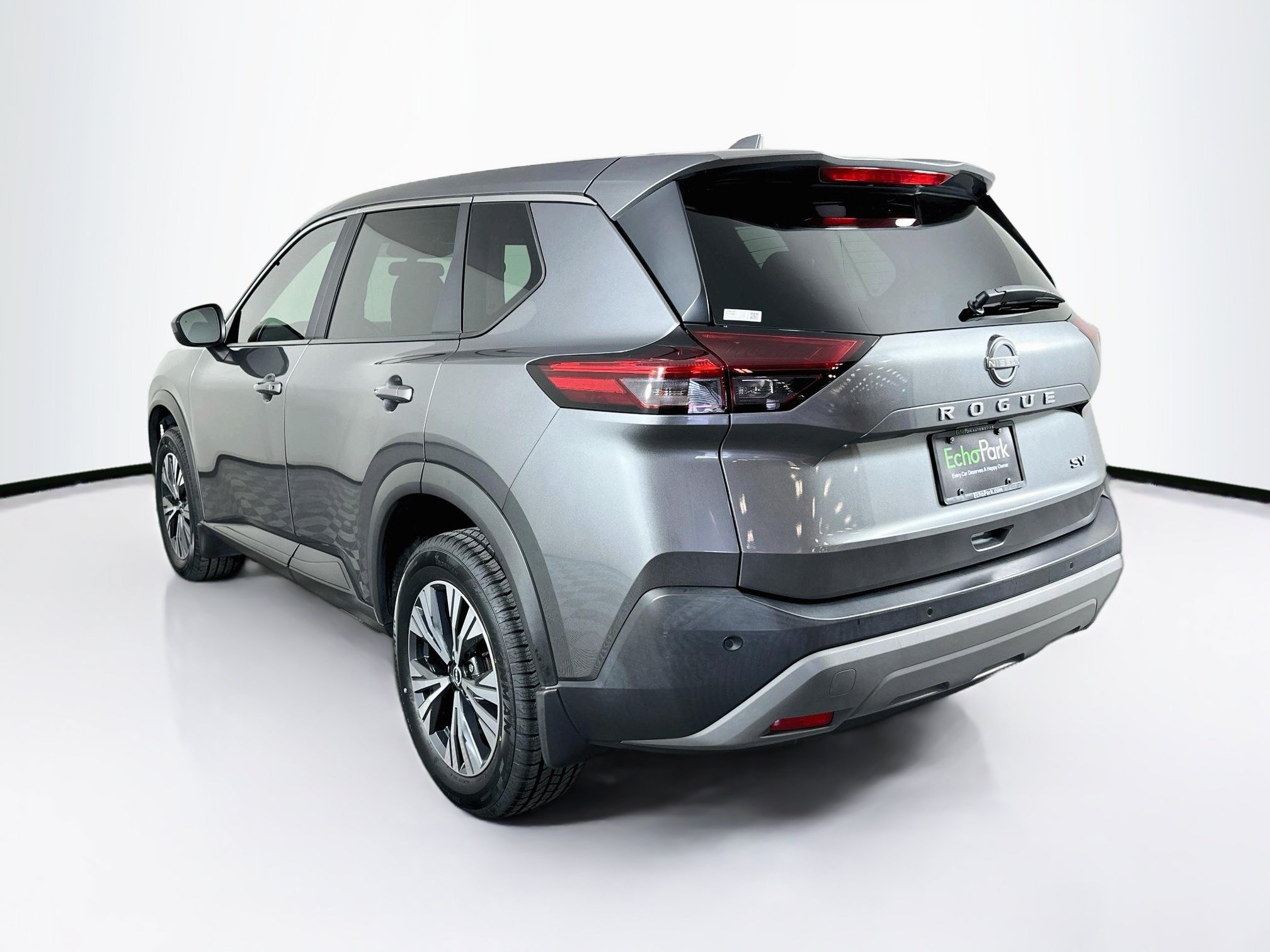 Used 2023 Nissan Rogue SV FWD image 5
