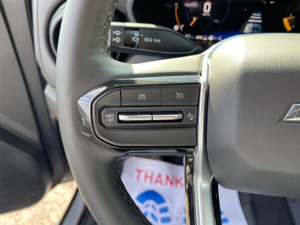 Used 2025 Chevrolet Colorado Trail Boss image 14