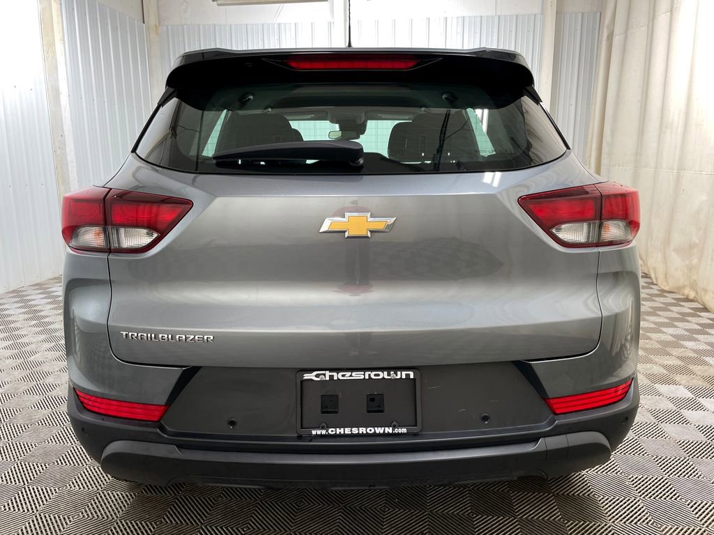 Used 2021 Chevrolet TrailBlazer LS FWD image 12