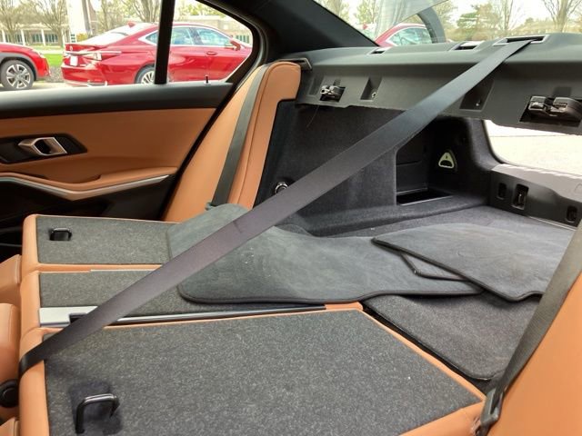Used 2025 BMW 330i xDrive Sedan image 32