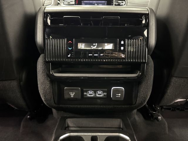 Certified 2024 Jeep Wagoneer Series II image 36