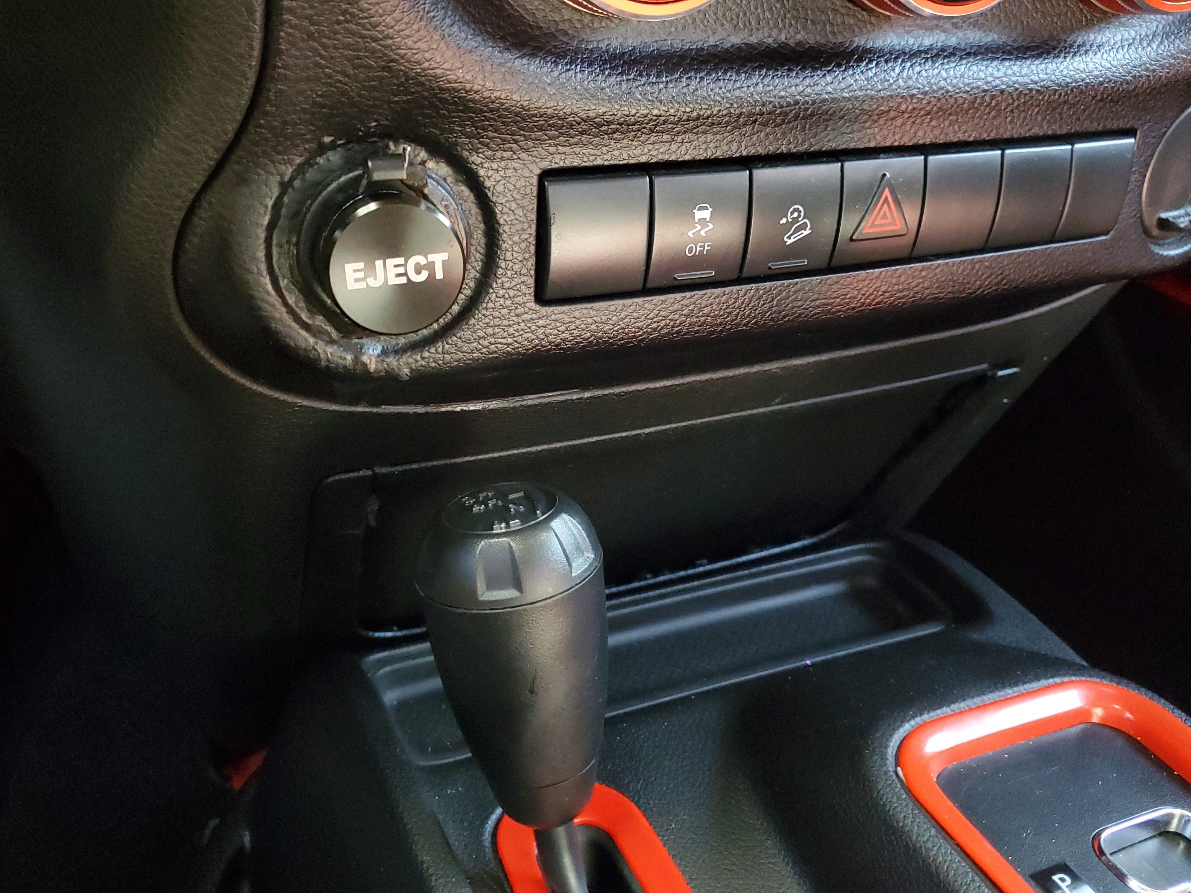 Used 2015 Jeep Wrangler Sport image 24