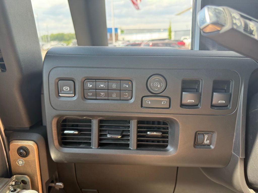 Used 2024 Chevrolet Brightdrop 600 w/ Battery Pack, Max Range AWD/4WD image 18