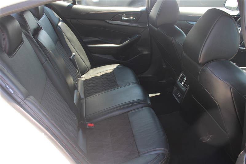 Used 2023 Nissan Maxima SR w/ Sport Mat Group FWD image 17