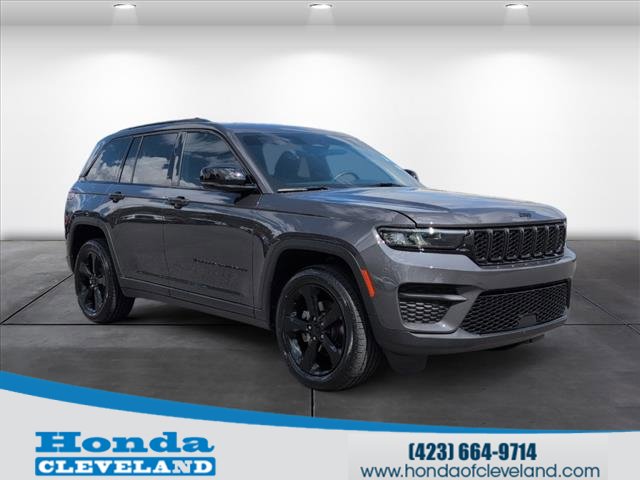 Used 2023 Jeep Grand Cherokee Altitude