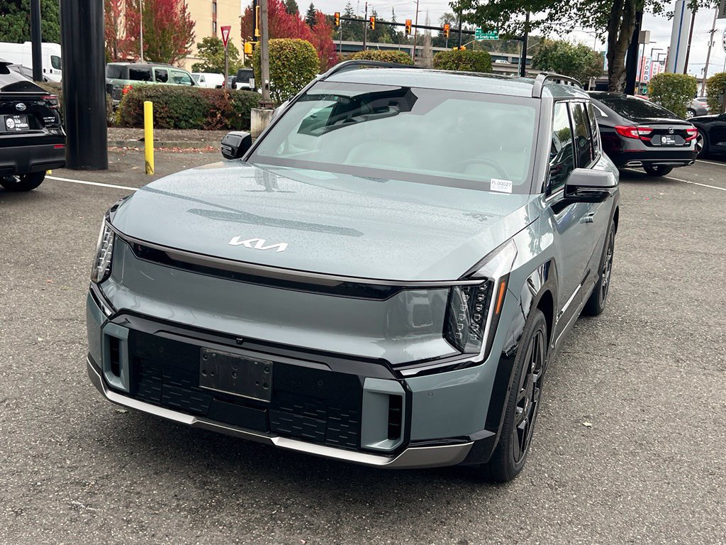 Certified 2024 Kia EV9 GT-Line AWD/4WD image 3