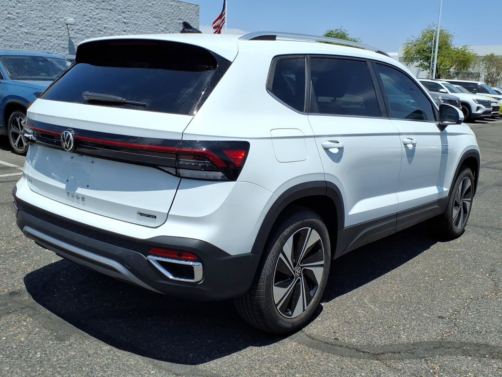 New 2026 Volkswagen Taos SE AWD/4WD image 5