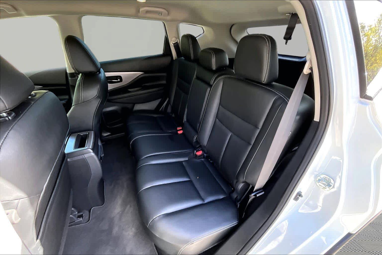 Used 2024 Nissan Murano SV w/ SV Midnight Edition Package FWD image 37