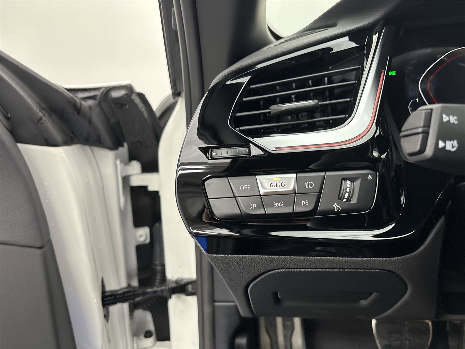 New 2026 BMW Z4 sDrive30i w/ Shadowloine Package image 31