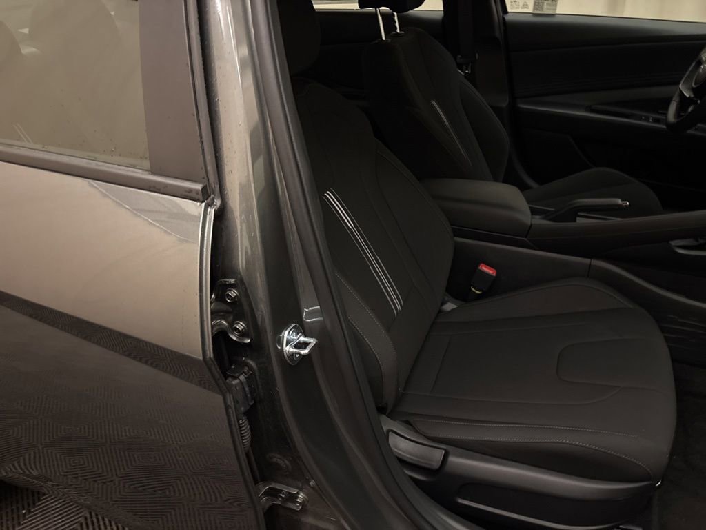 Certified 2026 Hyundai Elantra Sport FWD image 21
