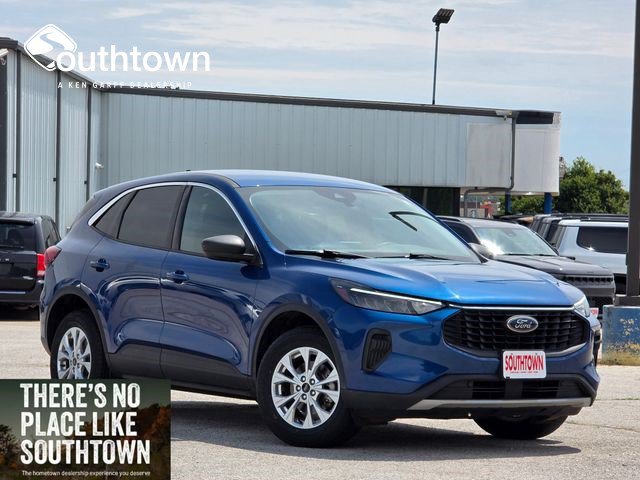 Used 2023 Ford Escape Active