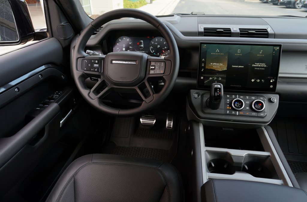 New 2026 Land Rover Defender 130 V8 AWD/4WD image 16