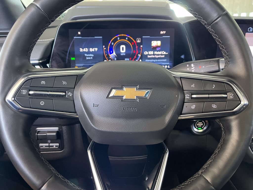 Used 2025 Chevrolet Suburban Premier AWD/4WD image 31