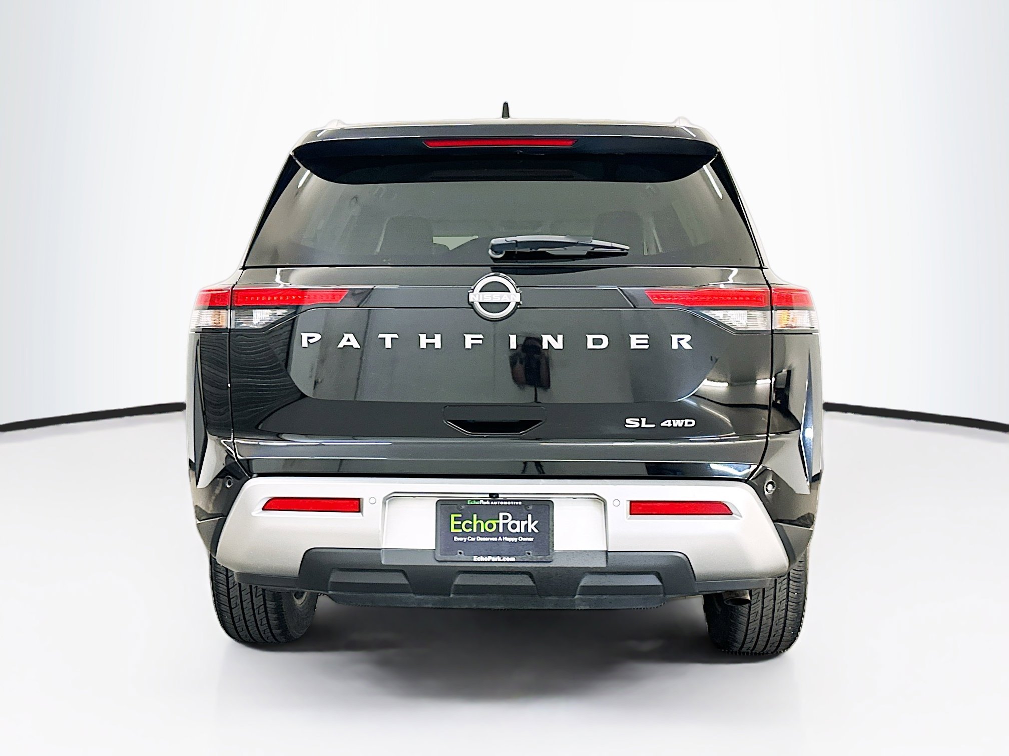 Used 2025 Nissan Pathfinder SL image 7