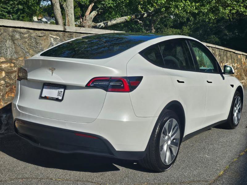 Used 2021 Tesla Model Y Long Range AWD/4WD image 11