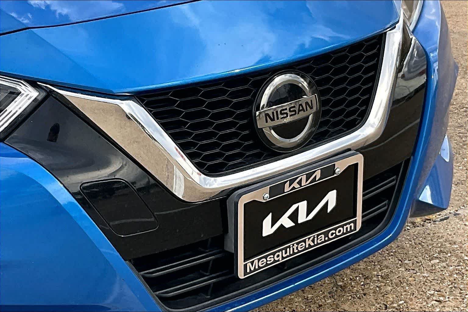 Used 2022 Nissan Versa SV FWD image 31