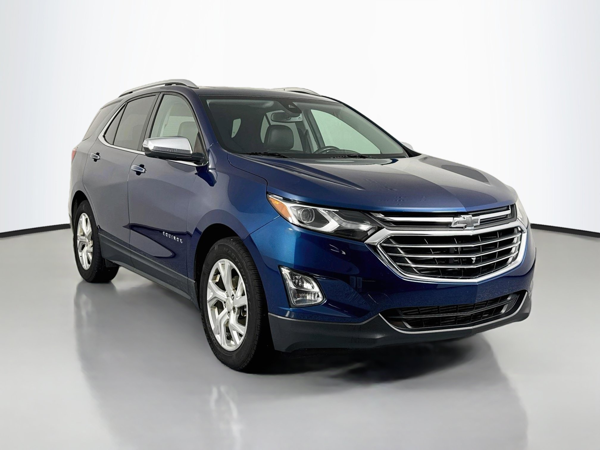 Used 2020 Chevrolet Equinox Premier FWD image 3