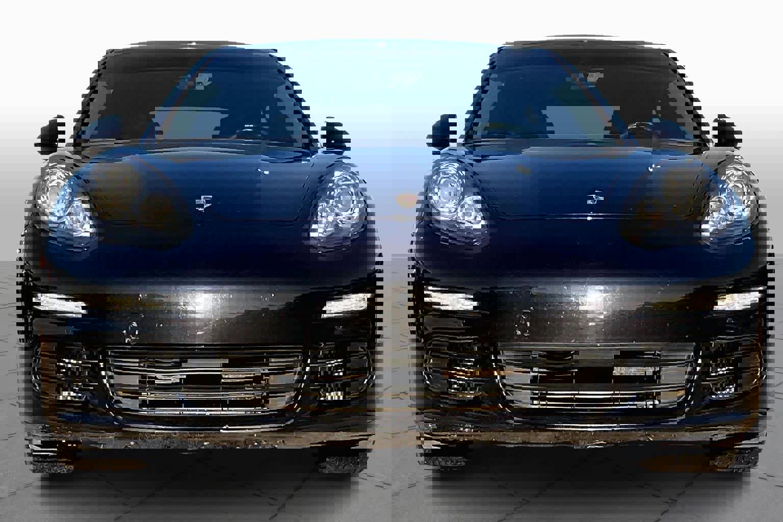 Used 2016 Porsche Panamera S image 5