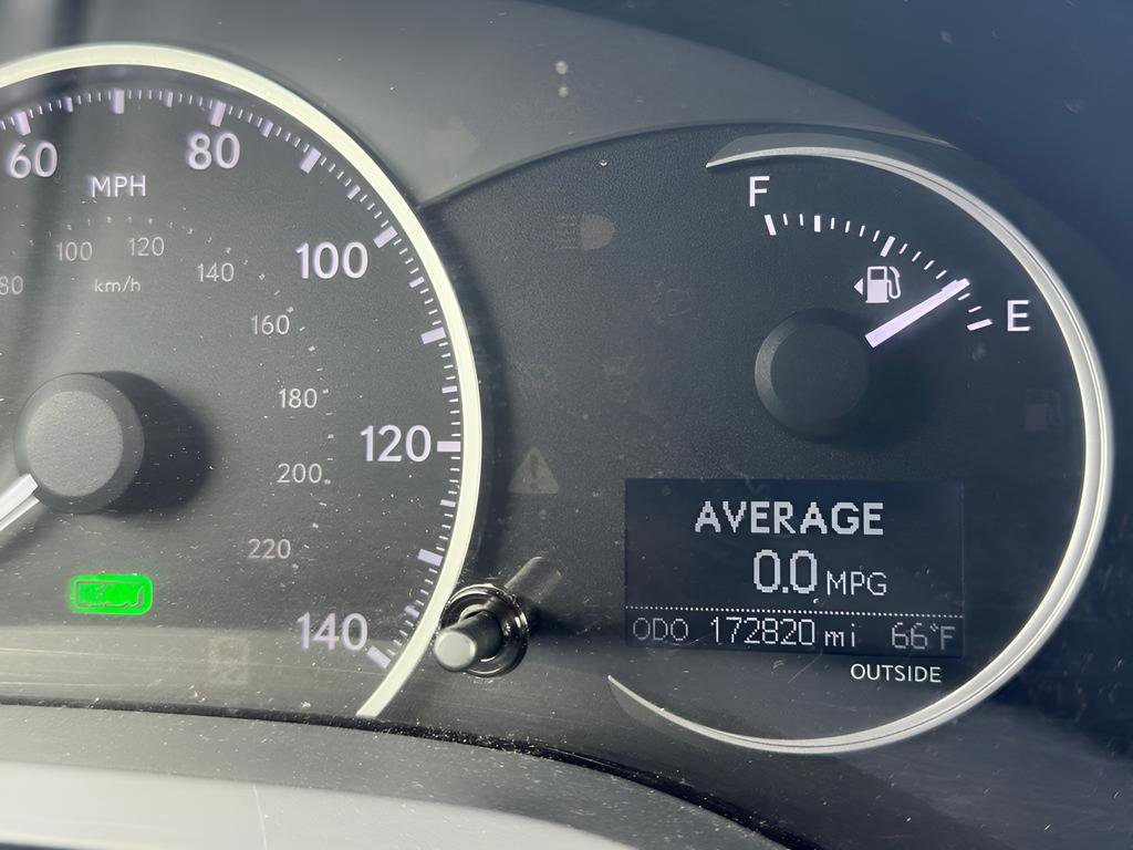 Used 2012 Lexus CT 200h Premium image 36