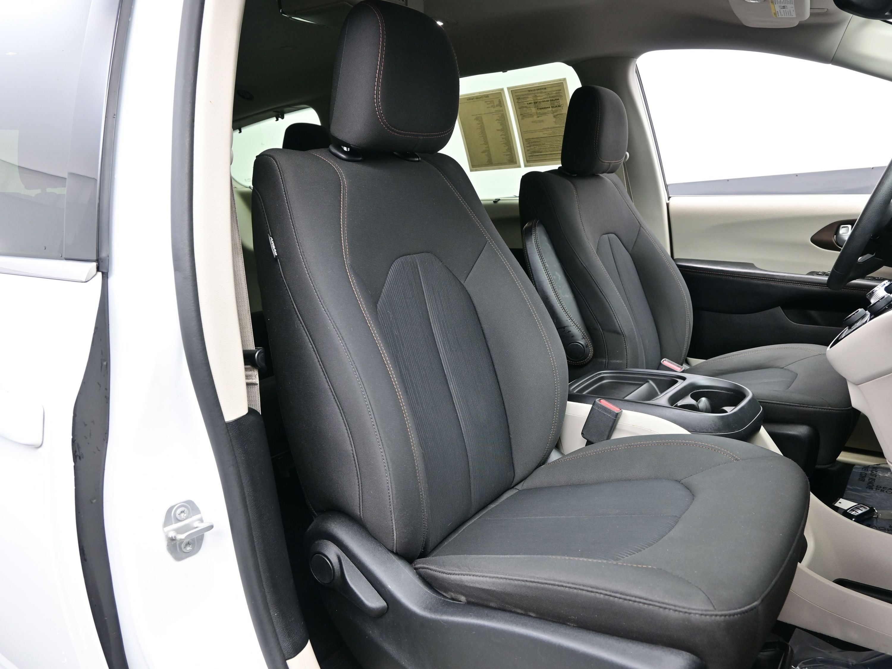 Used 2017 Chrysler Pacifica Touring Plus image 13