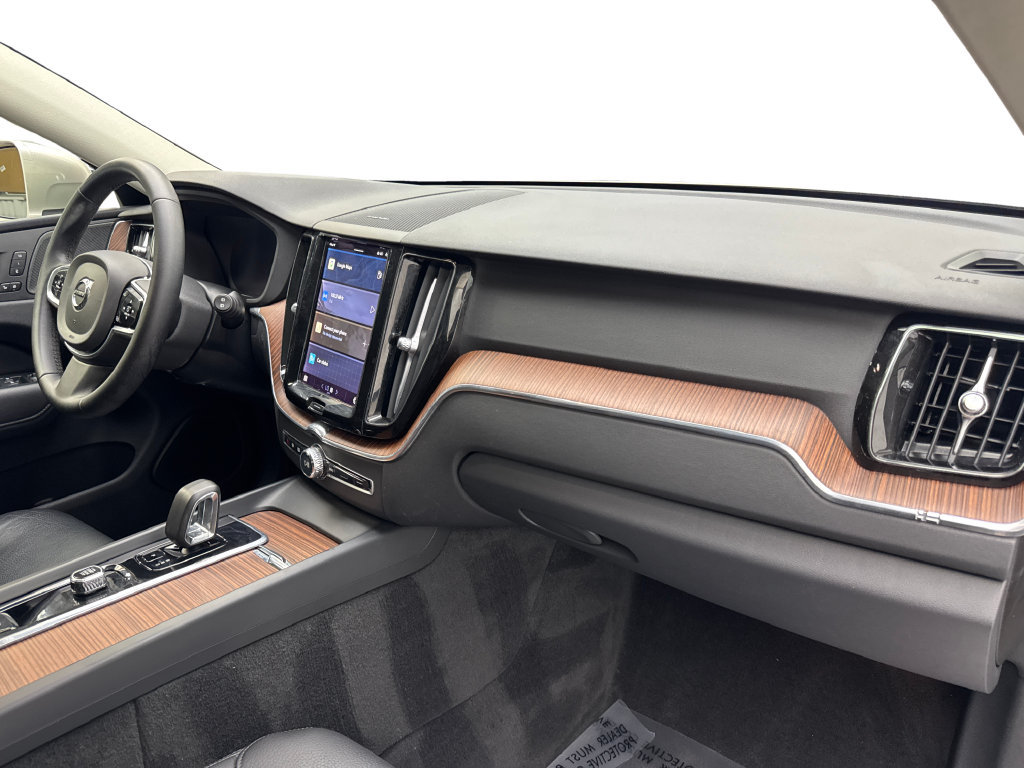 Used 2023 Volvo XC60 B5 Plus FWD image 54