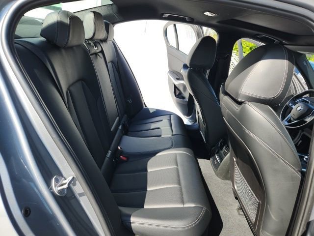 Used 2023 BMW 330i xDrive Sedan w/ Driving Assistance Package image 22