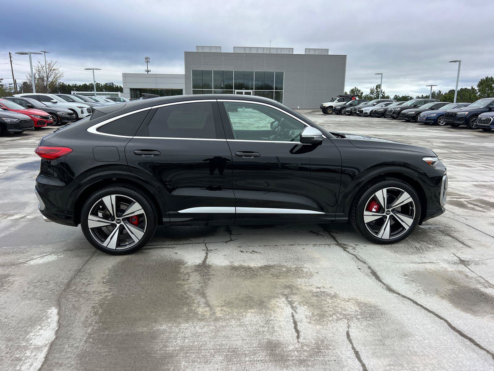 New 2025 Audi SQ5 Premium Plus AWD/4WD image 4