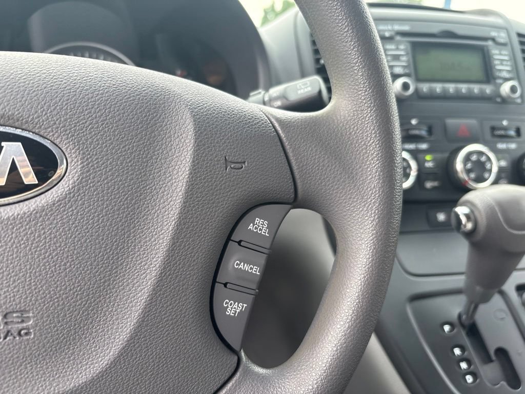 Used 2014 Kia Sedona LX FWD image 19