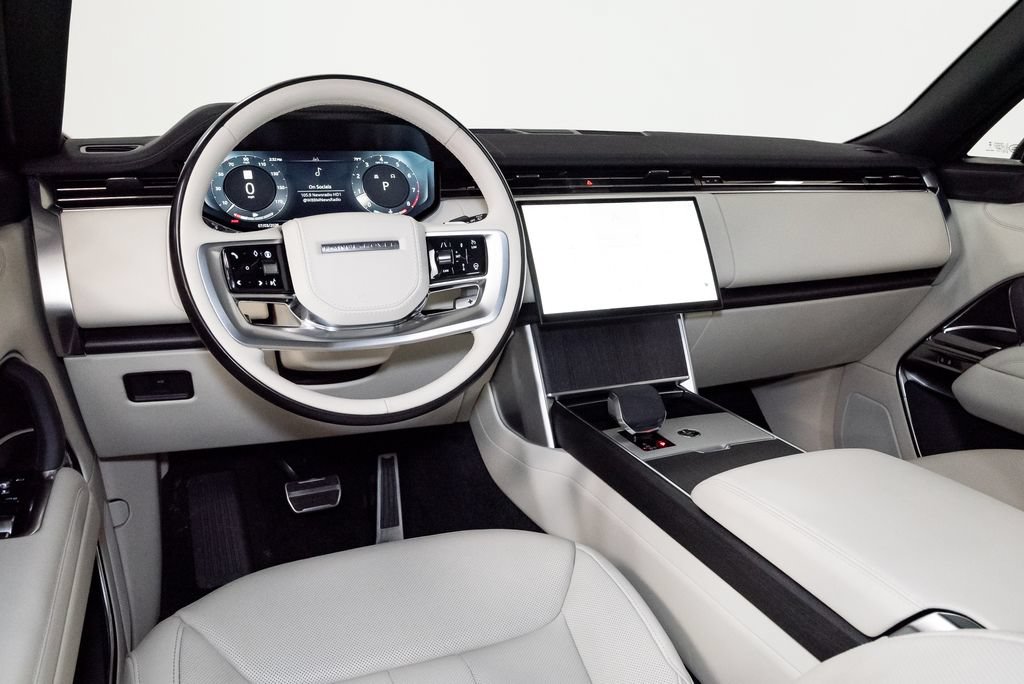 Used 2024 Land Rover Range Rover SE AWD/4WD image 7