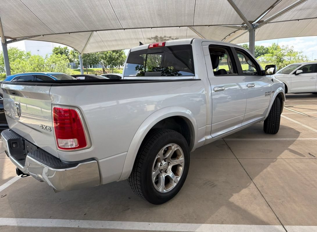 Used 2014 RAM 1500 Laramie w/ Convenience Group AWD/4WD image 2