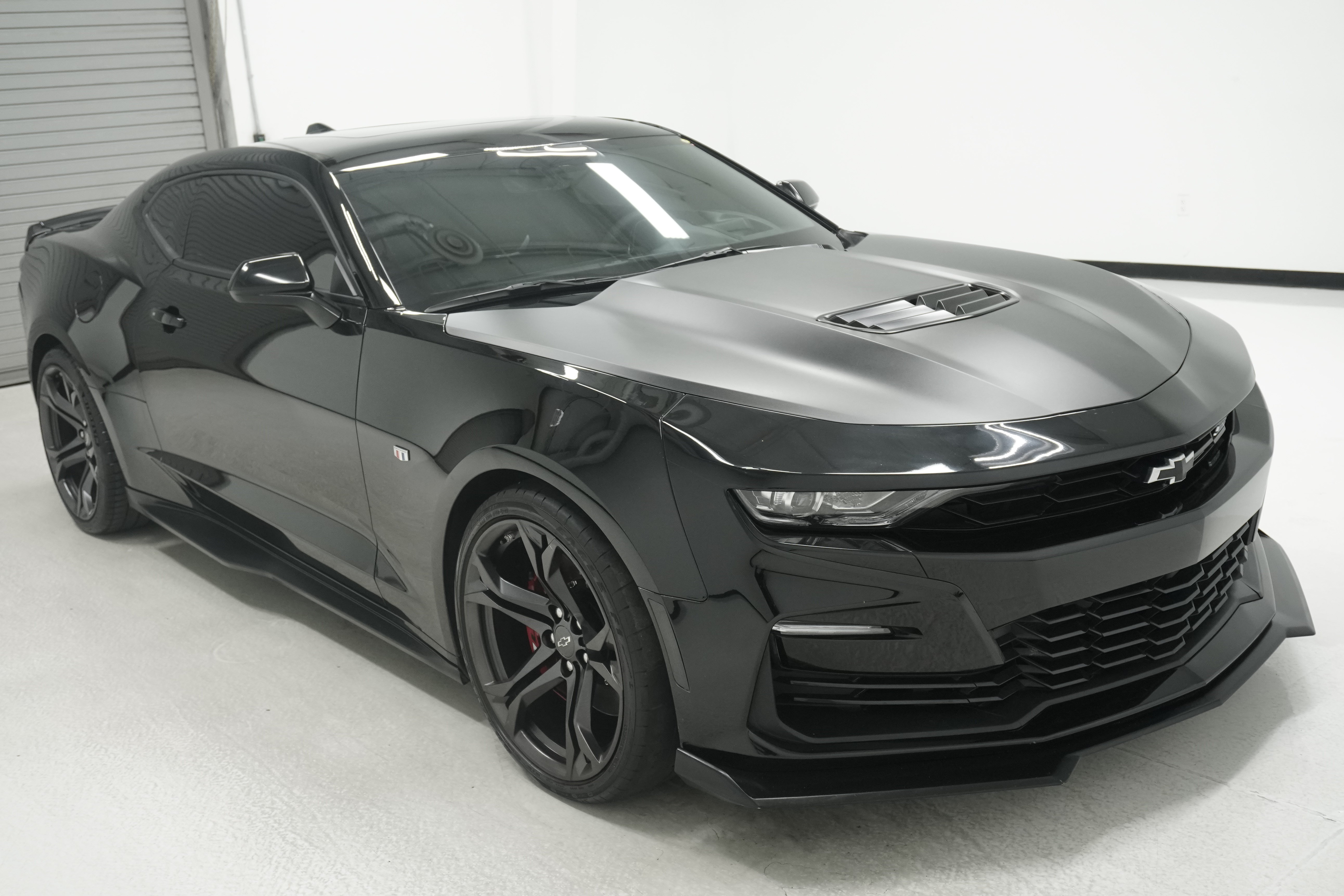 Used 2022 Chevrolet Camaro SS RWD image 3