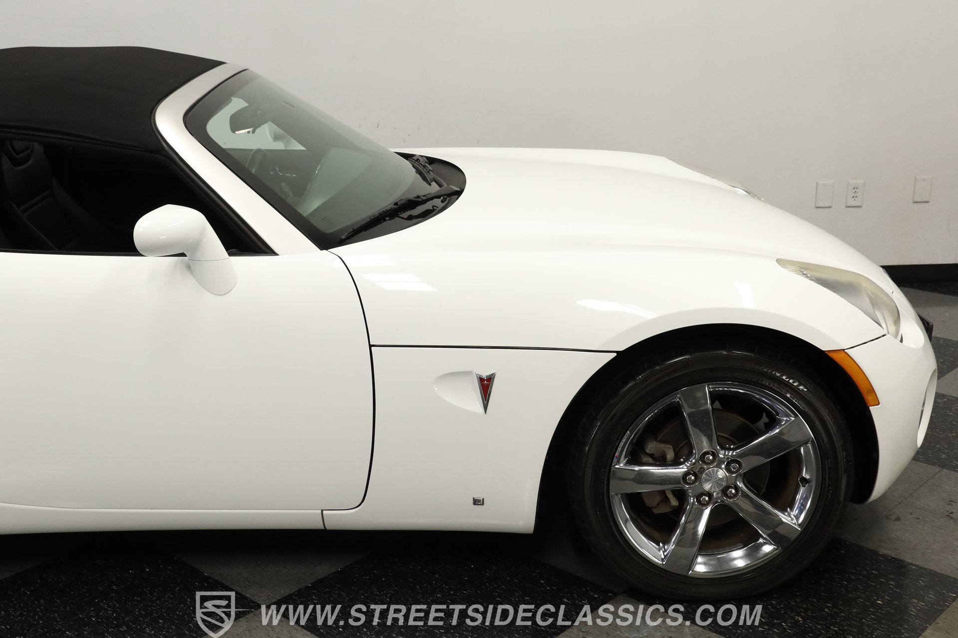 Used 2007 Pontiac Solstice Convertible w/ Premium Package image 28