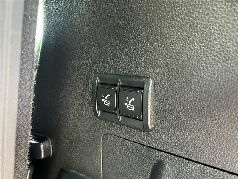 Used 2025 Toyota Sequoia SR5 image 52