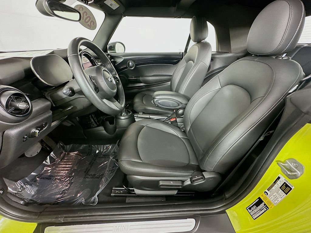 Used 2023 MINI Cooper Convertible image 28