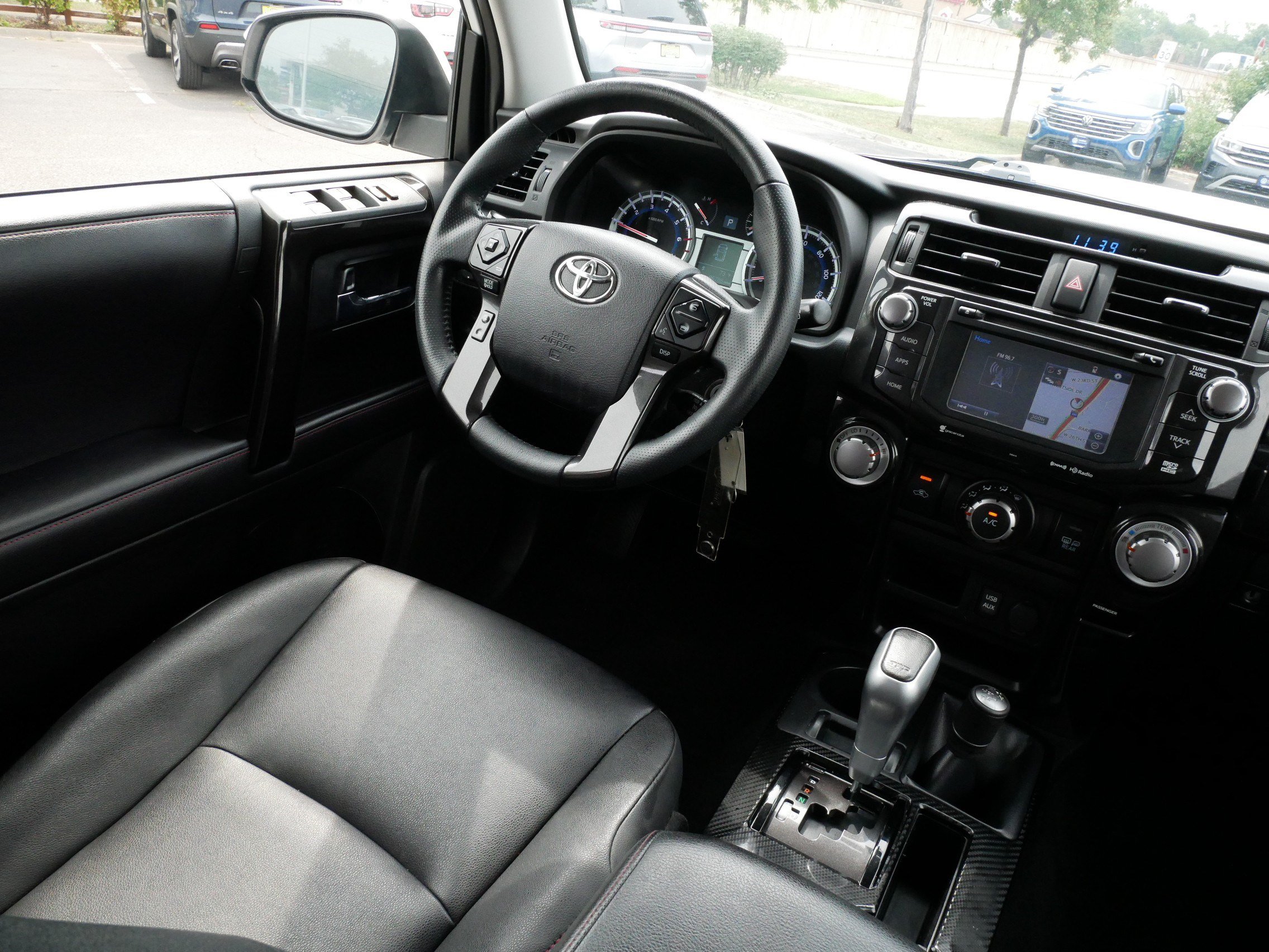 Used 2019 Toyota 4Runner TRD Off-Road Premium AWD/4WD image 9